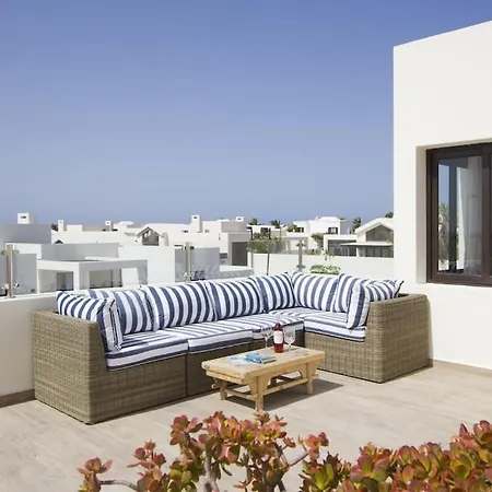 Luxury Villa Near Beach 1Km Swimming Pool Tennis Court Great For All Ages Playa Blanca  Exterior photo
