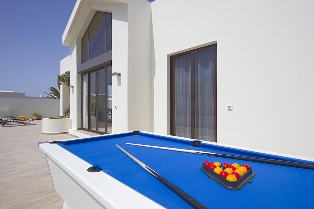 Villa Luxury Near 1km Swimming Pool Tennis Court Great For Ages *